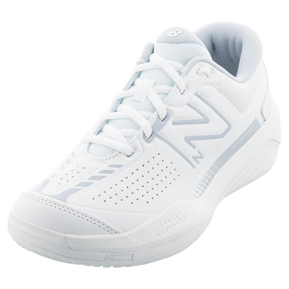  Women's 696v5 D Width Tennis Shoes White