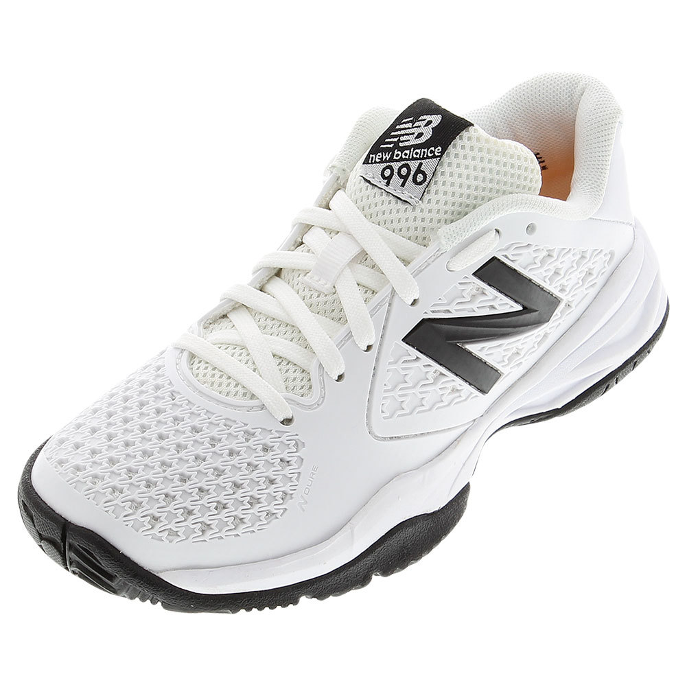 discounted tennis shoes