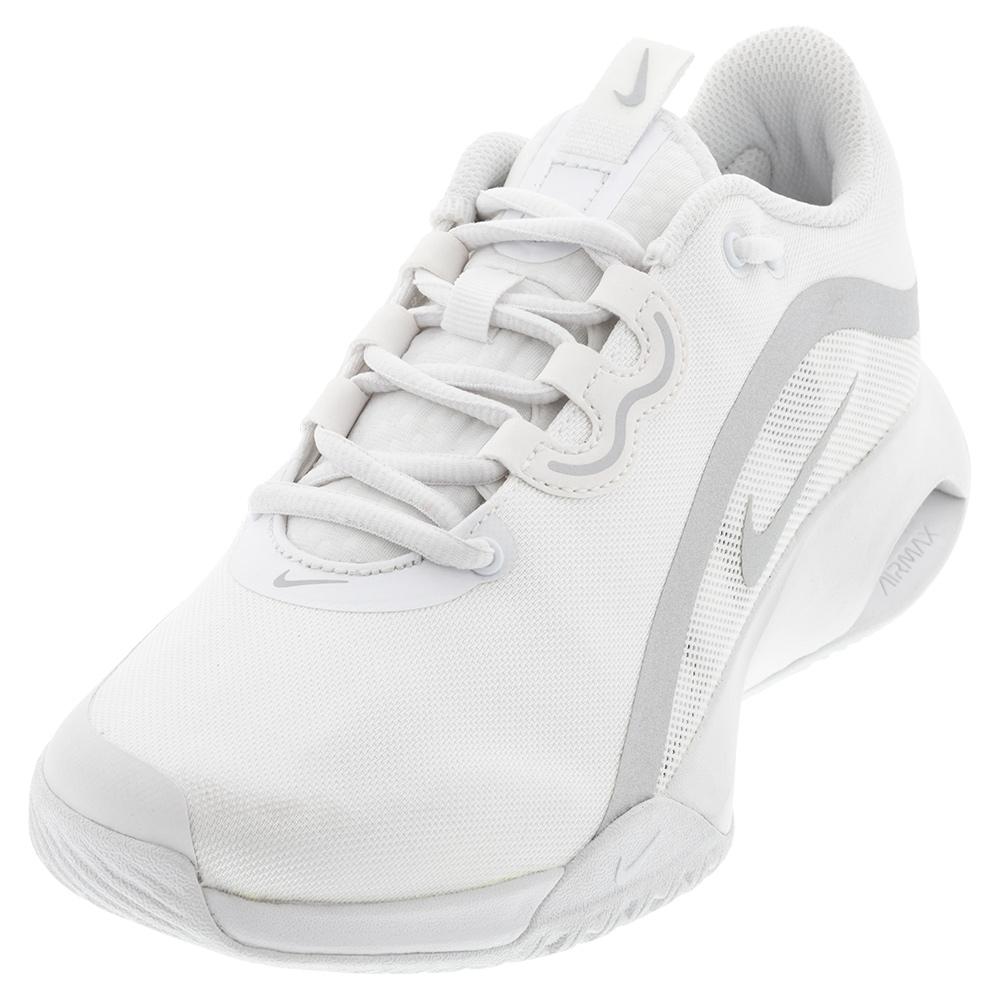 white nike womens tennis shoes