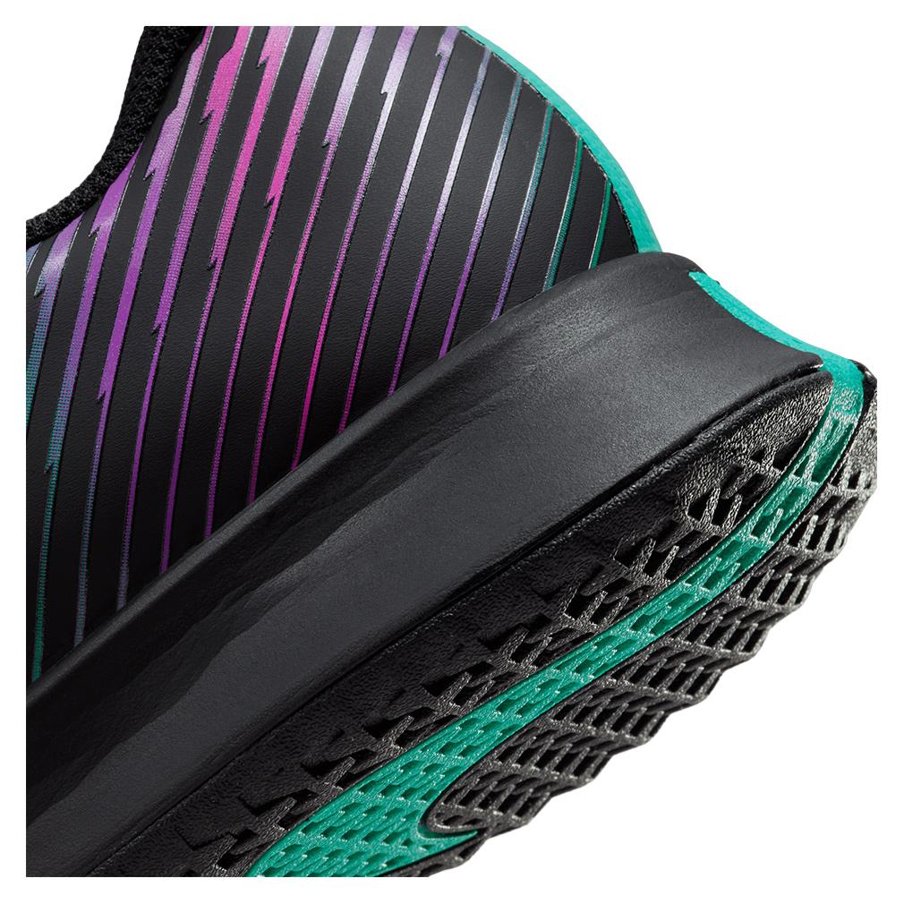 NikeCourt Men`s Vapor Pro 2 Premium Tennis Shoes Black and Multi-Color