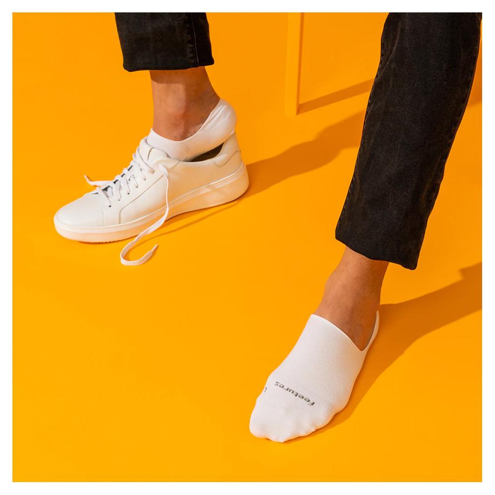 Feetures Everyday Men`s Ultra Light Hidden Socks White